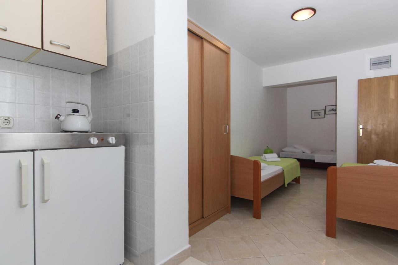 Apartments Villa Alex Подаца Екстериор снимка