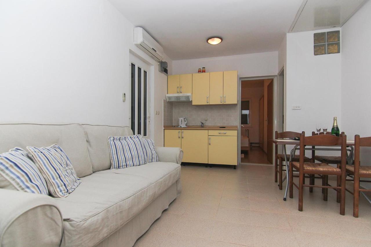 Apartments Villa Alex Подаца Екстериор снимка
